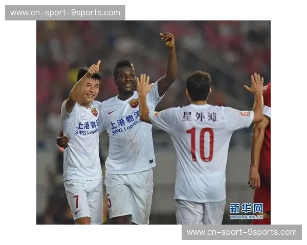 巅峰博弈与红岩精神的碰撞：上港vs力帆，那一抹抹不掉的绿茵底色